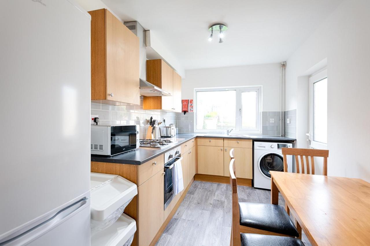 City Centre, Parking, Smart Tv'S In All Rooms Swansea Bagian luar foto