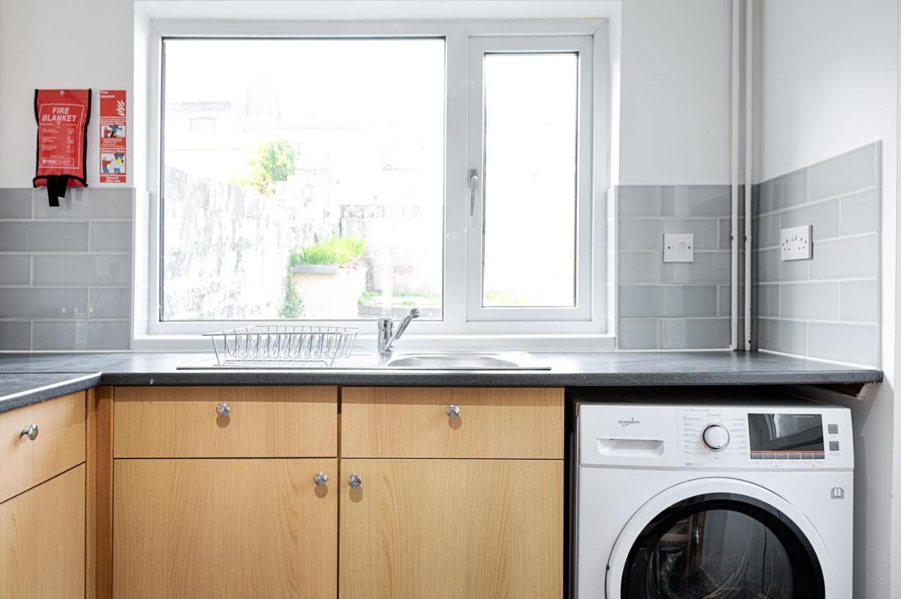 City Centre, Parking, Smart Tv'S In All Rooms Swansea Bagian luar foto